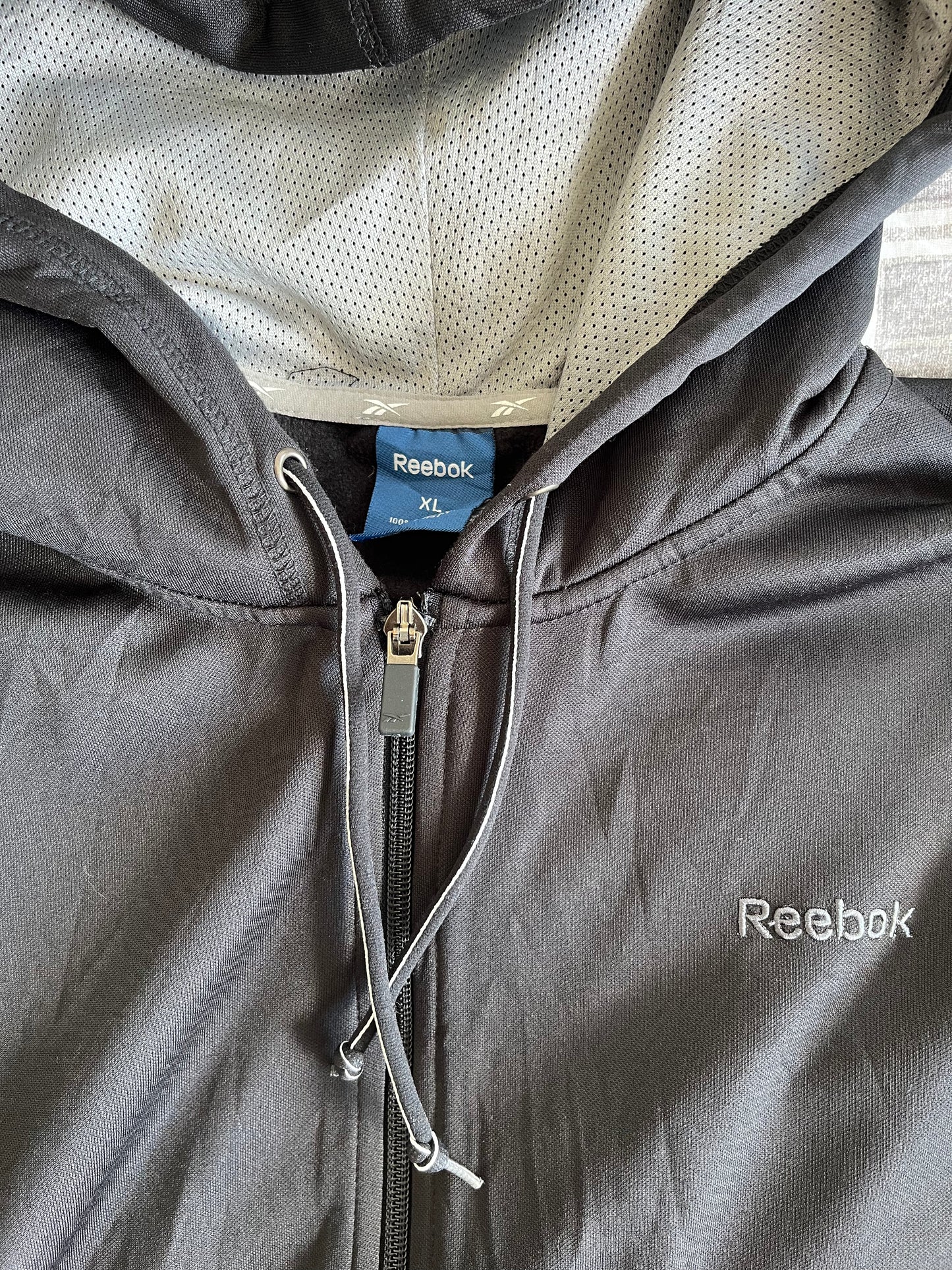 REBOK TRACK JACKET SIZE XL